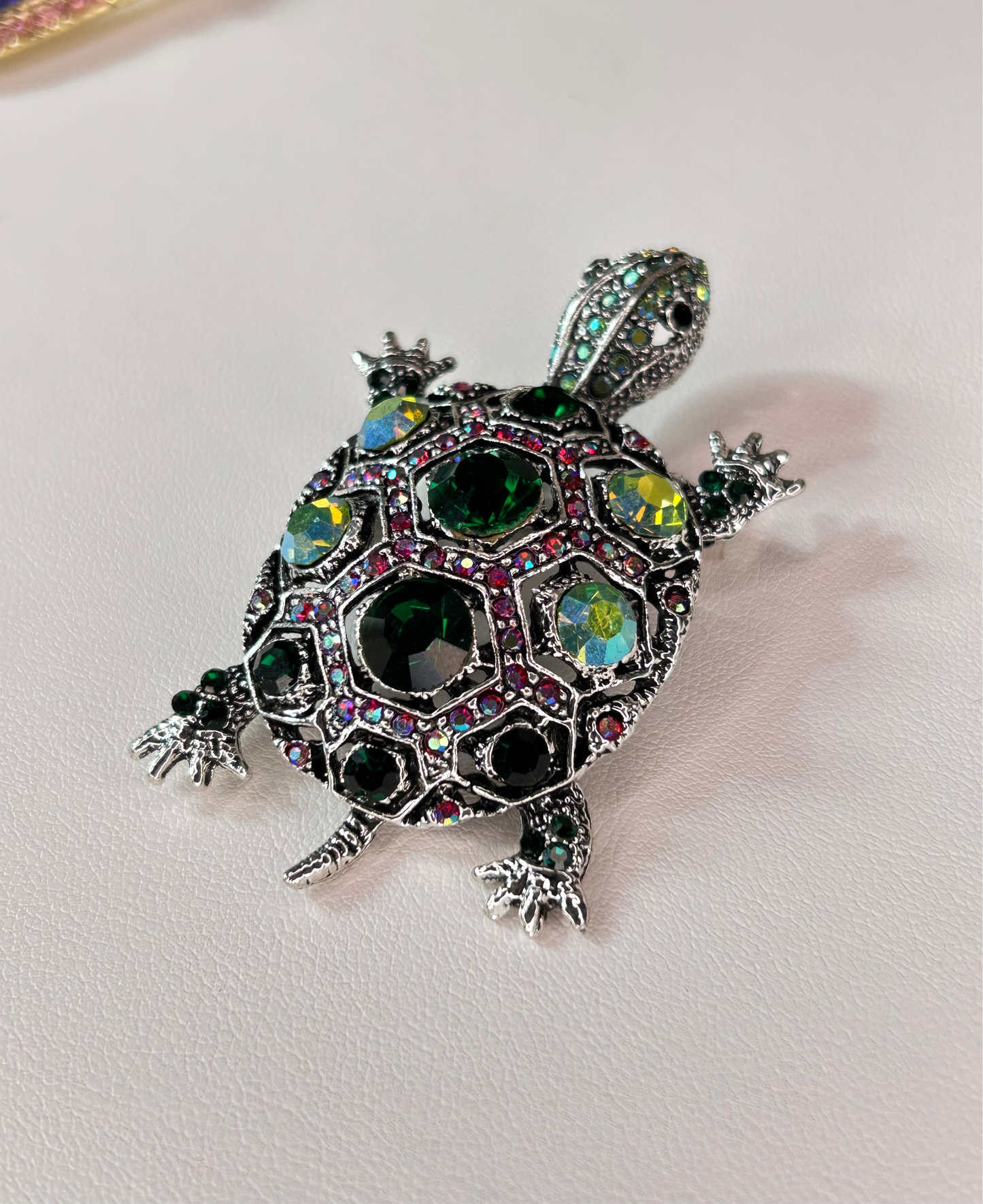 Prendedor tortuga green