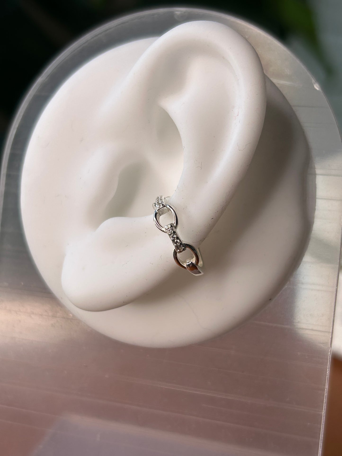Ear cuff eslabones