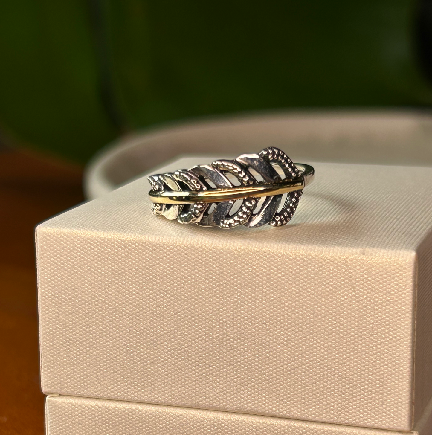 Anillo hoja grande
