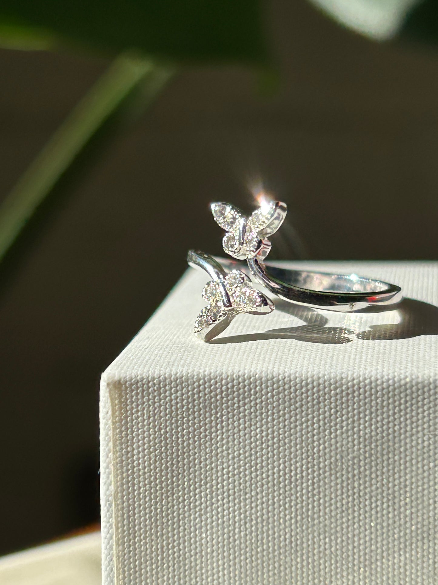Anillo doble mariposas