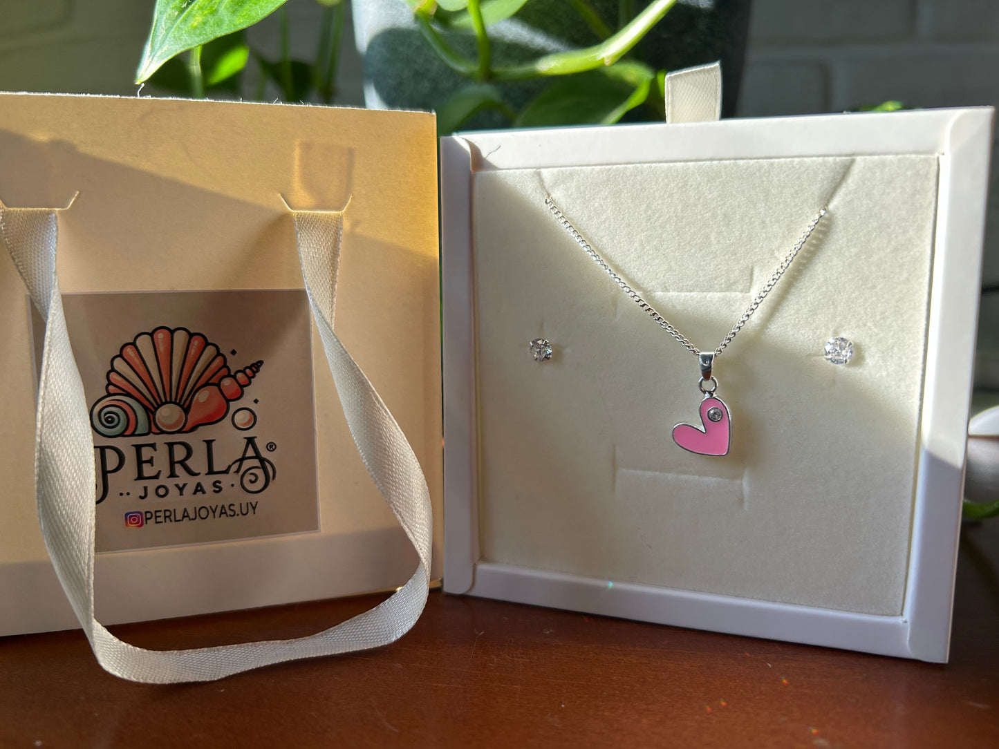 Conjunto corazón rosa