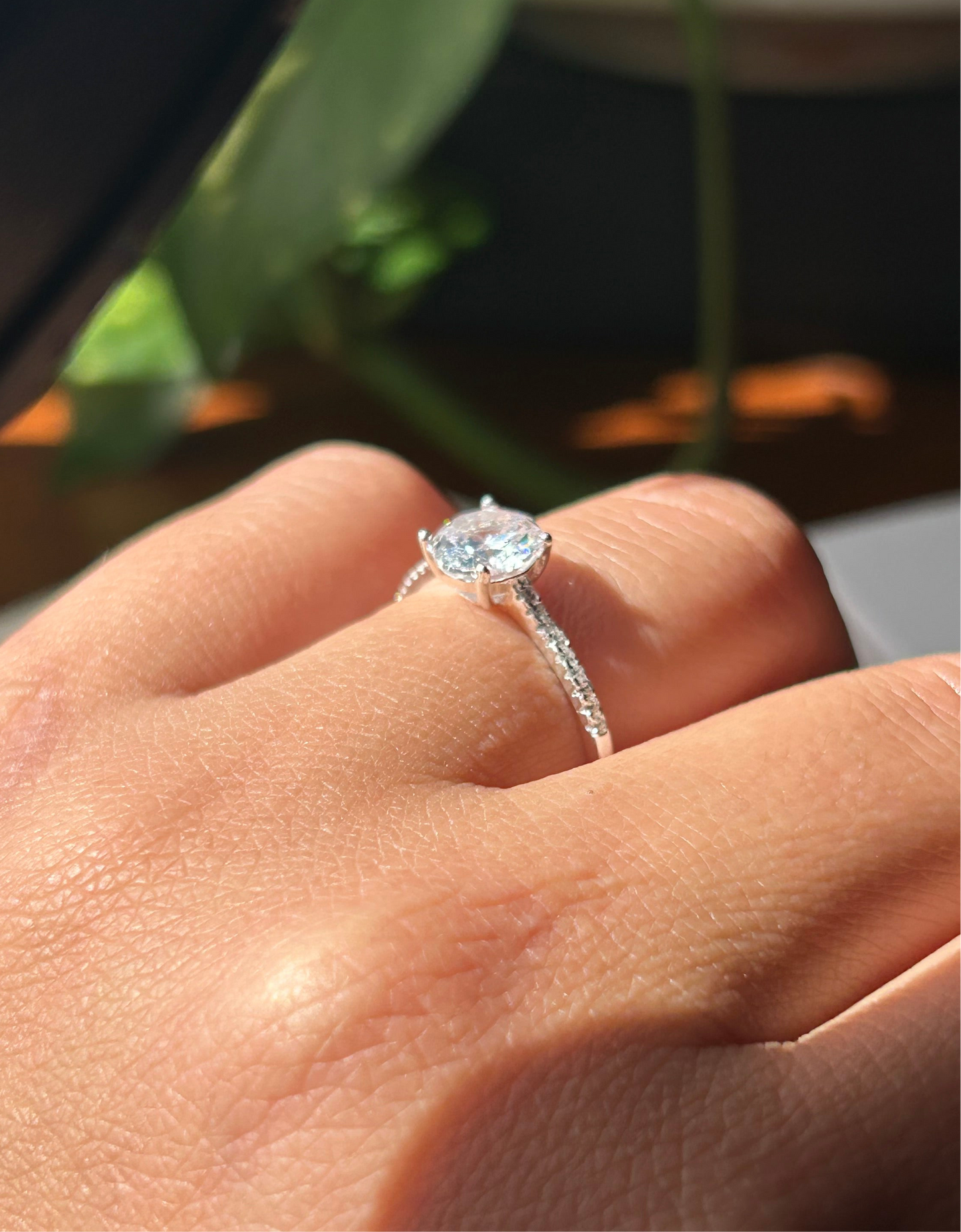 Anillo Solitario 4 puntas