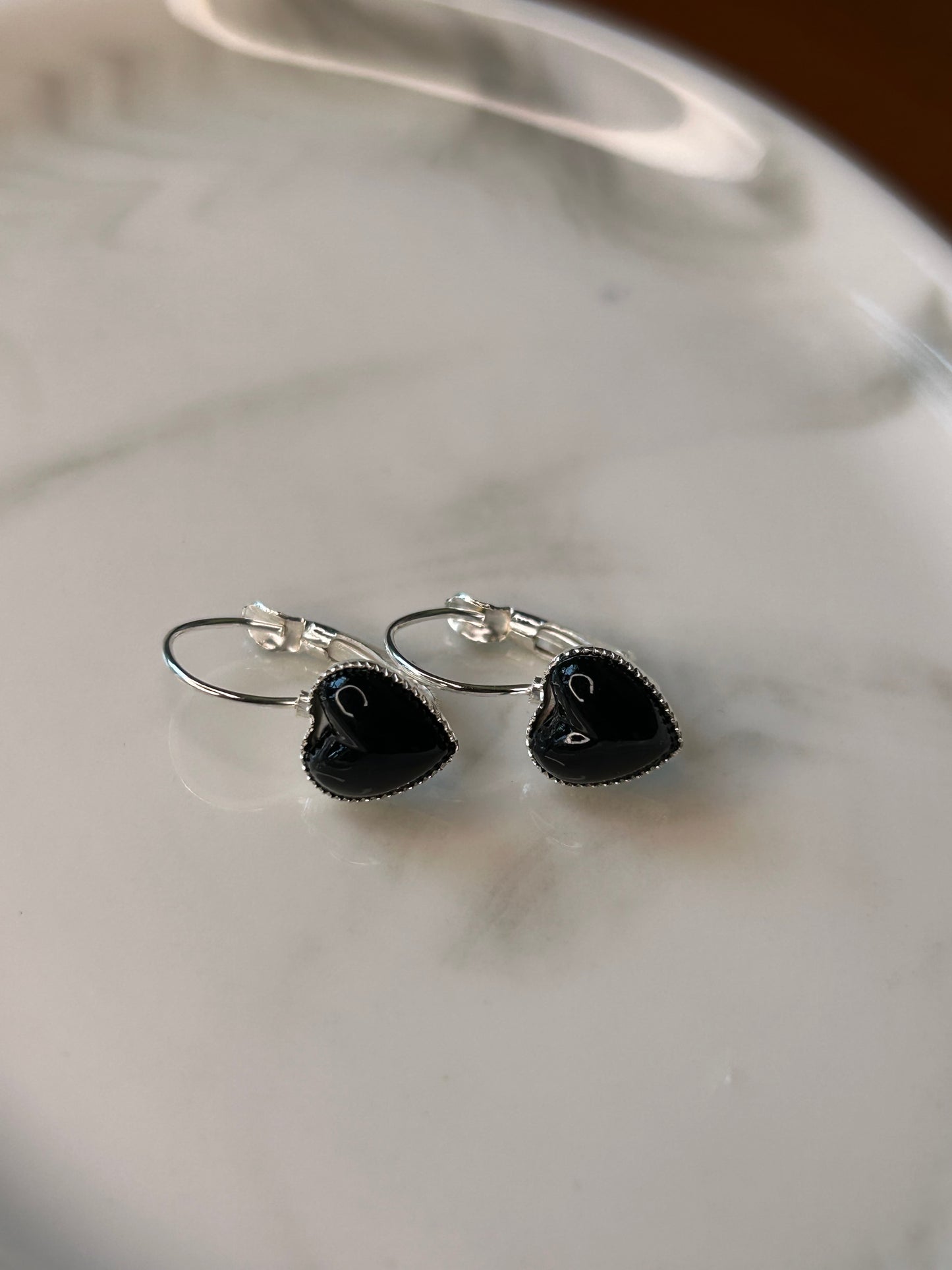 Aros corazón negro