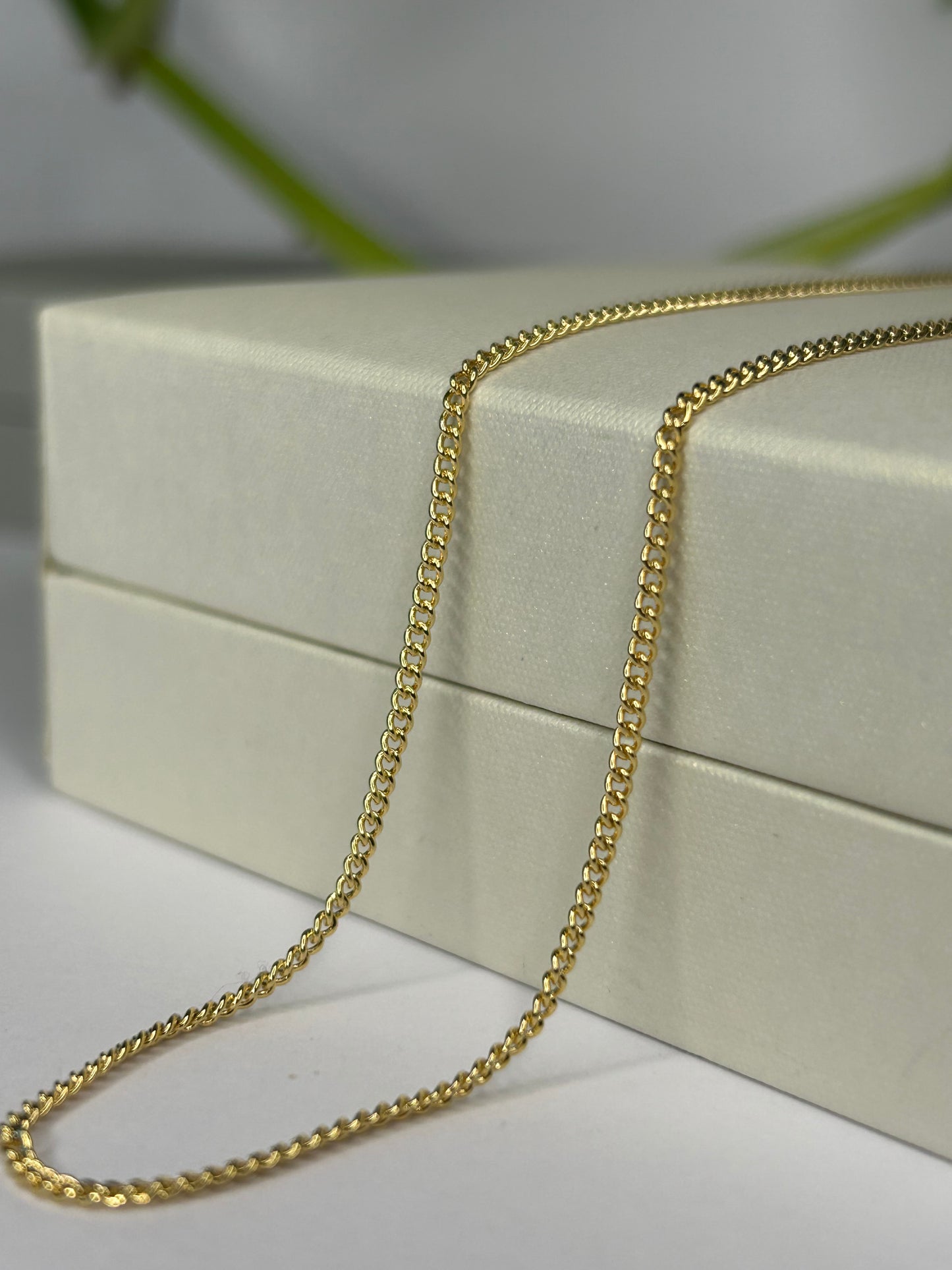 Cadena cordón dorada