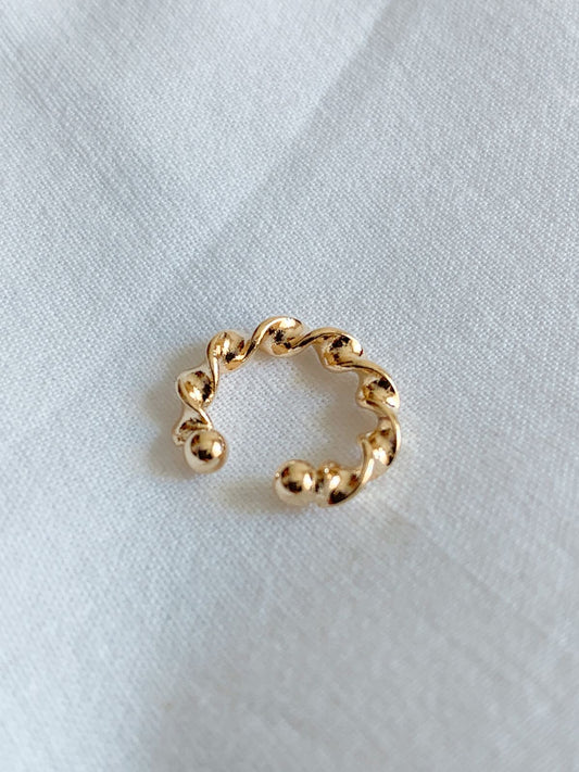 Ear cuff torneado oro