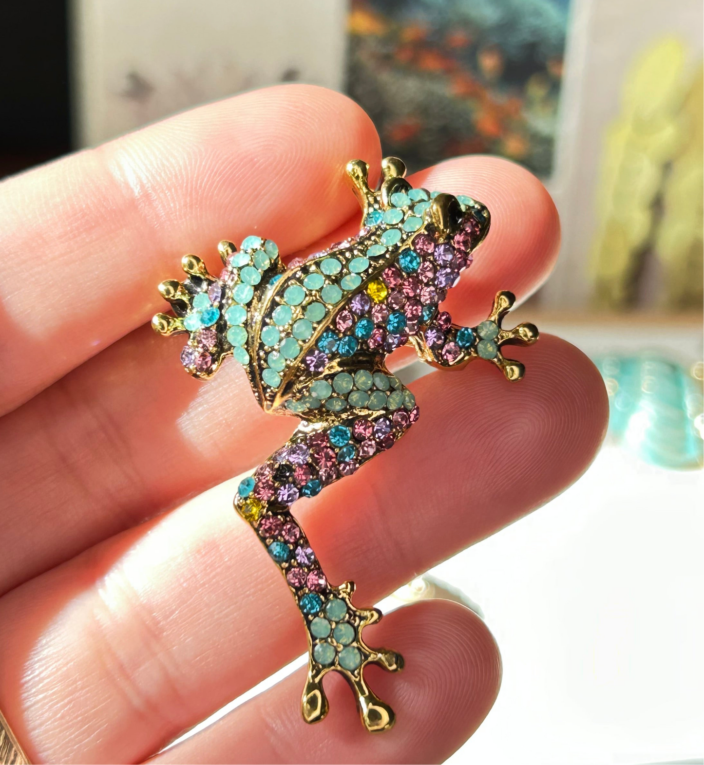 Prendedor rana color