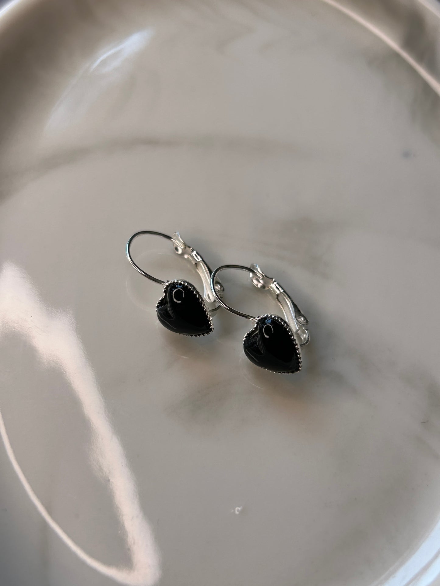 Aros corazón negro