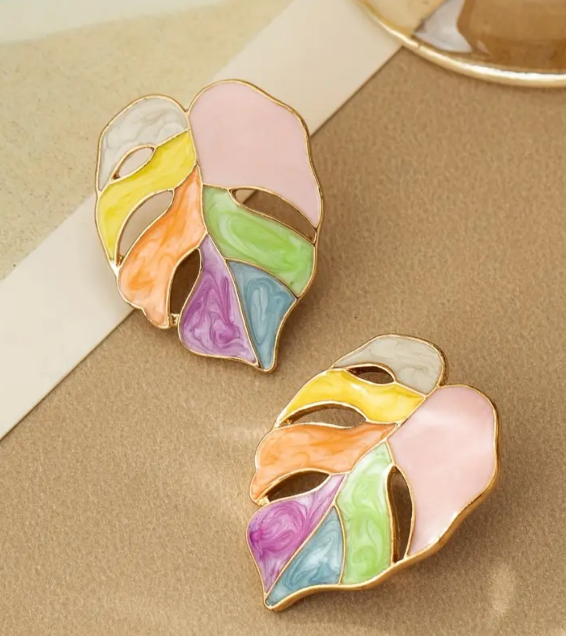 Caravanas hojas multicolor