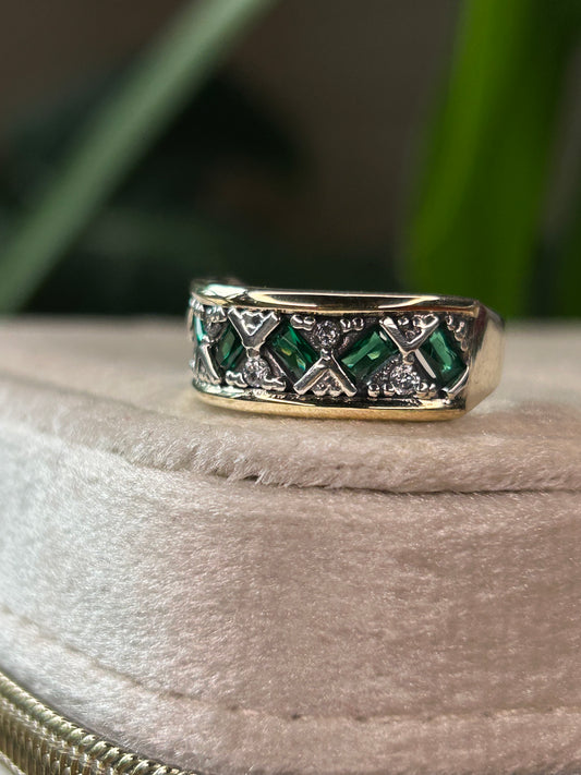 Anillo circonias verdes