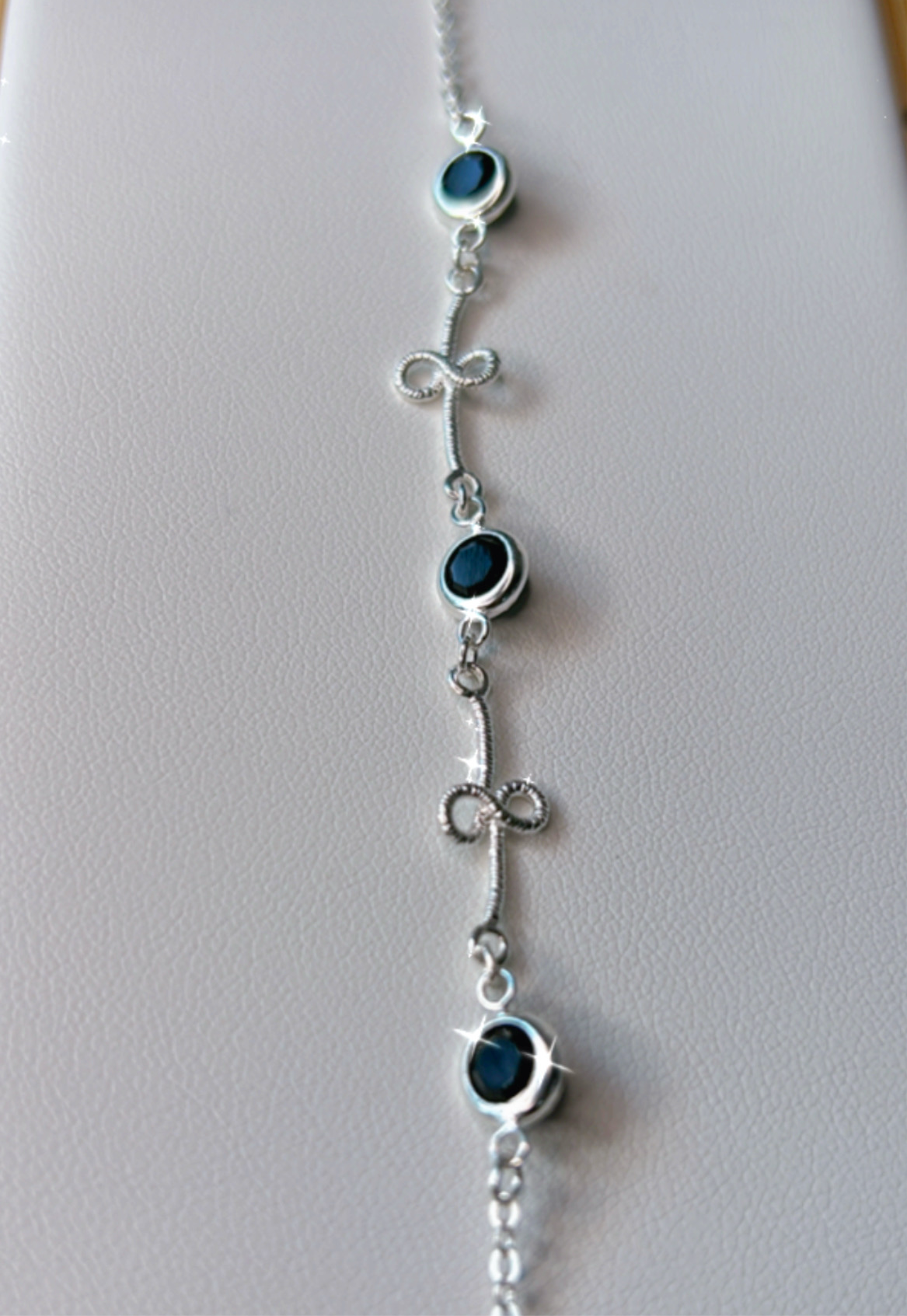 Pulsera infinito y cristales