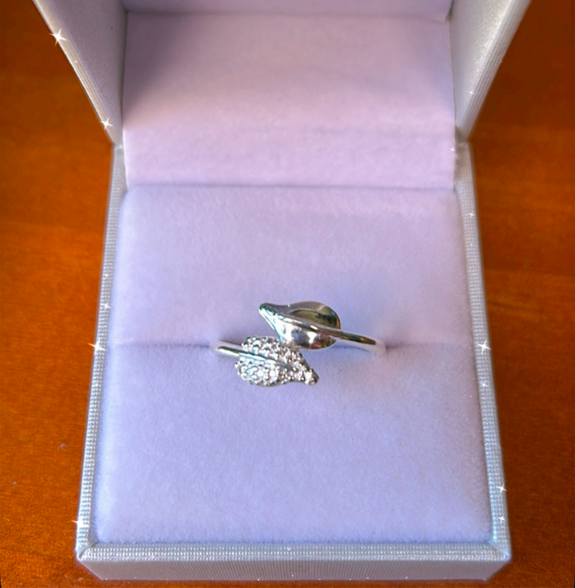 Anillo dos hojitas