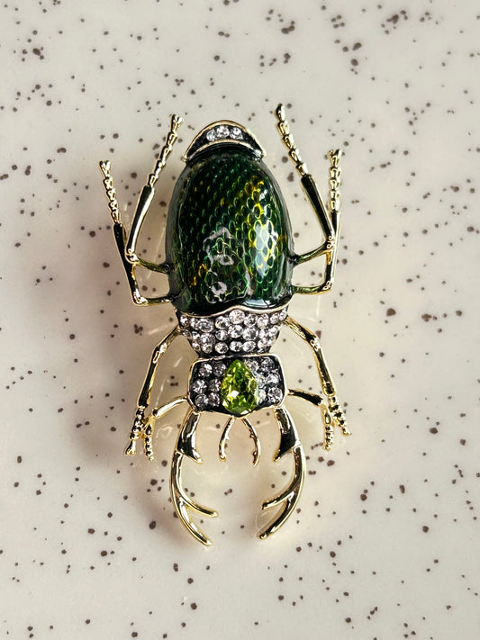 Prendedor escarabajo verde