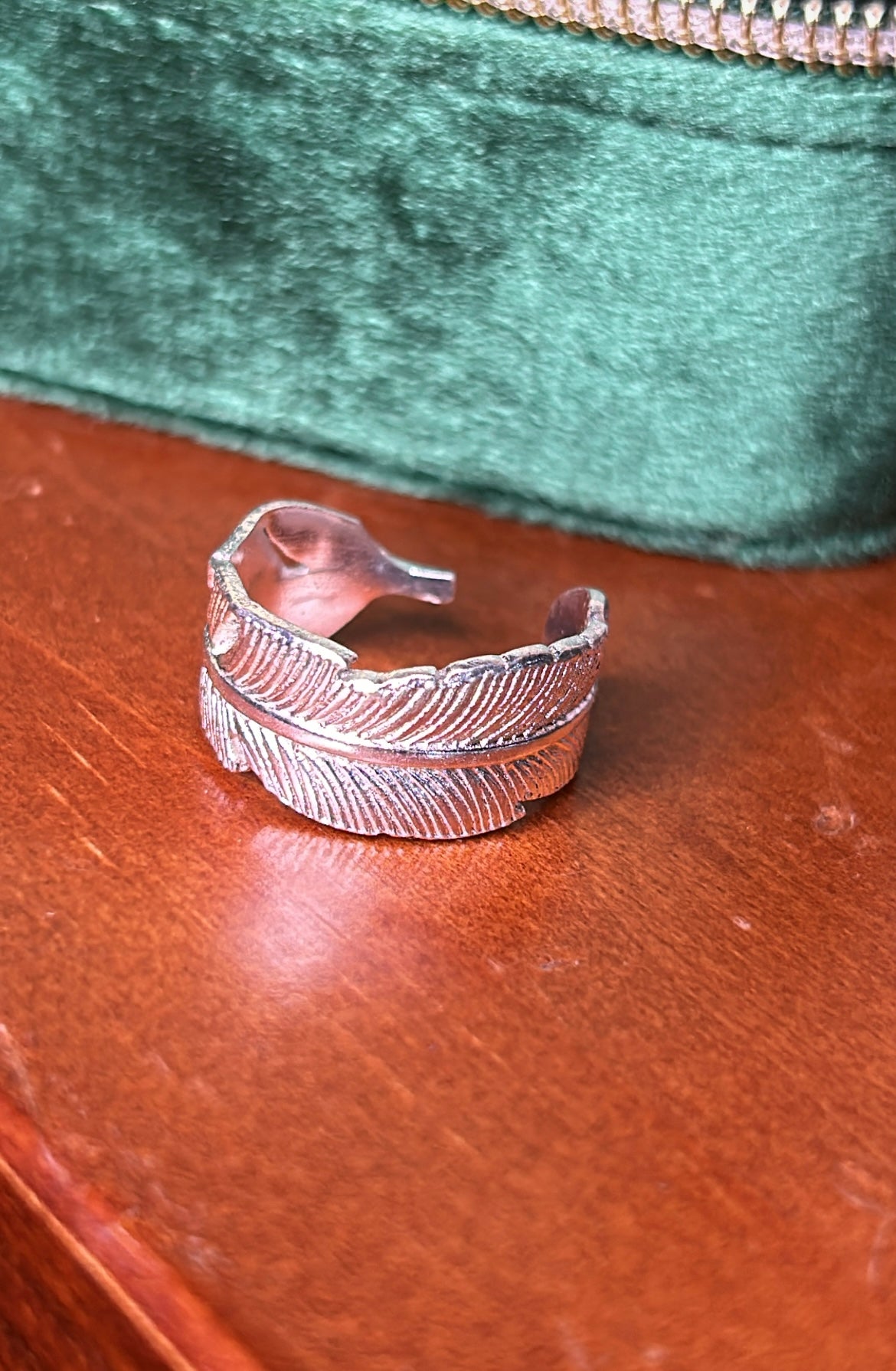 Anillo Pluma semi ajustable