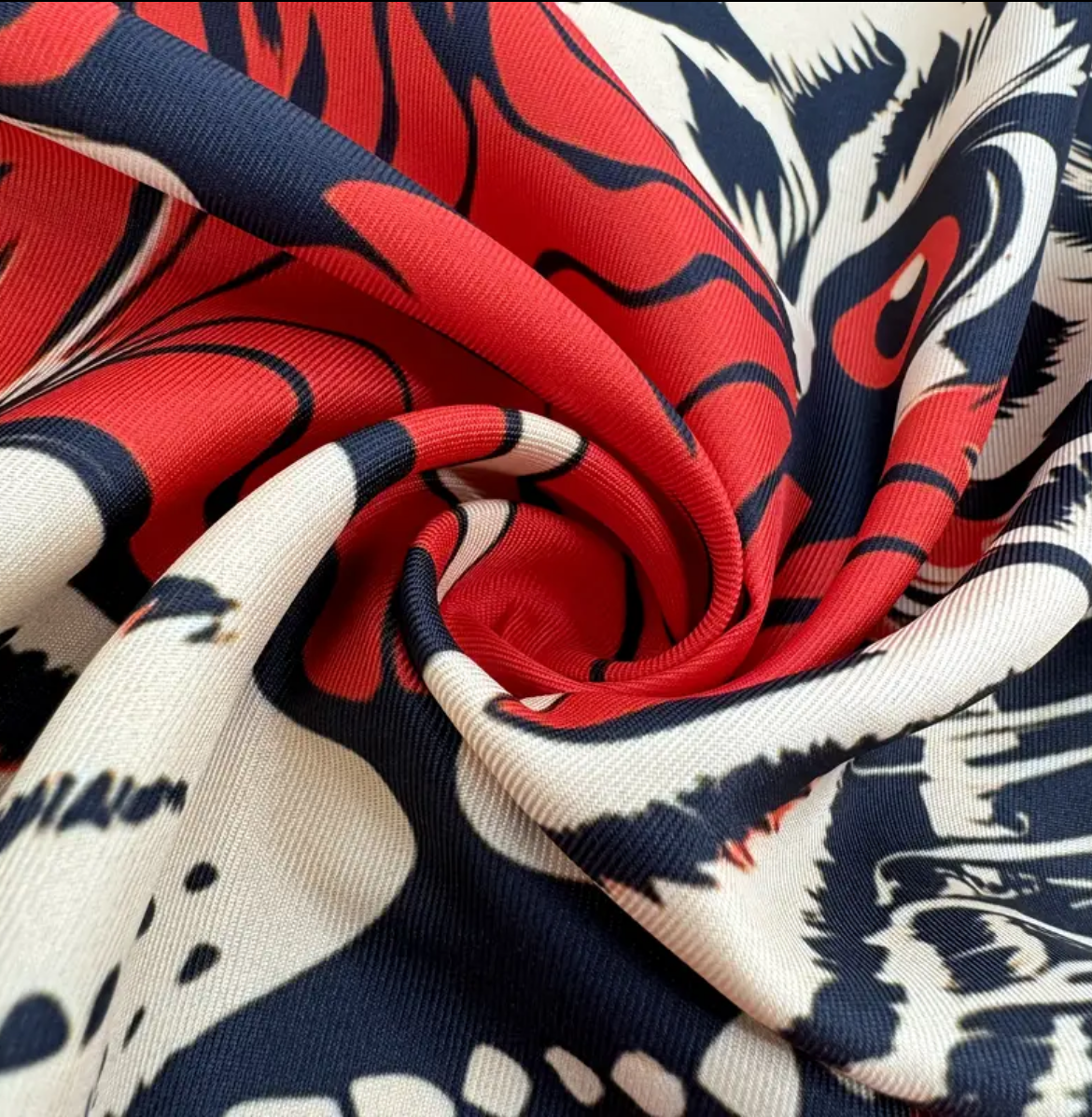 Pañuelo Tigre Rojo