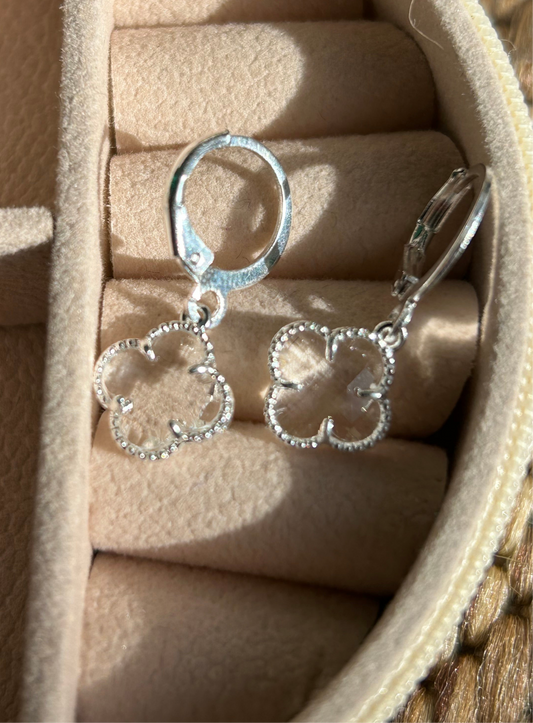 Aros bisura flor cristal