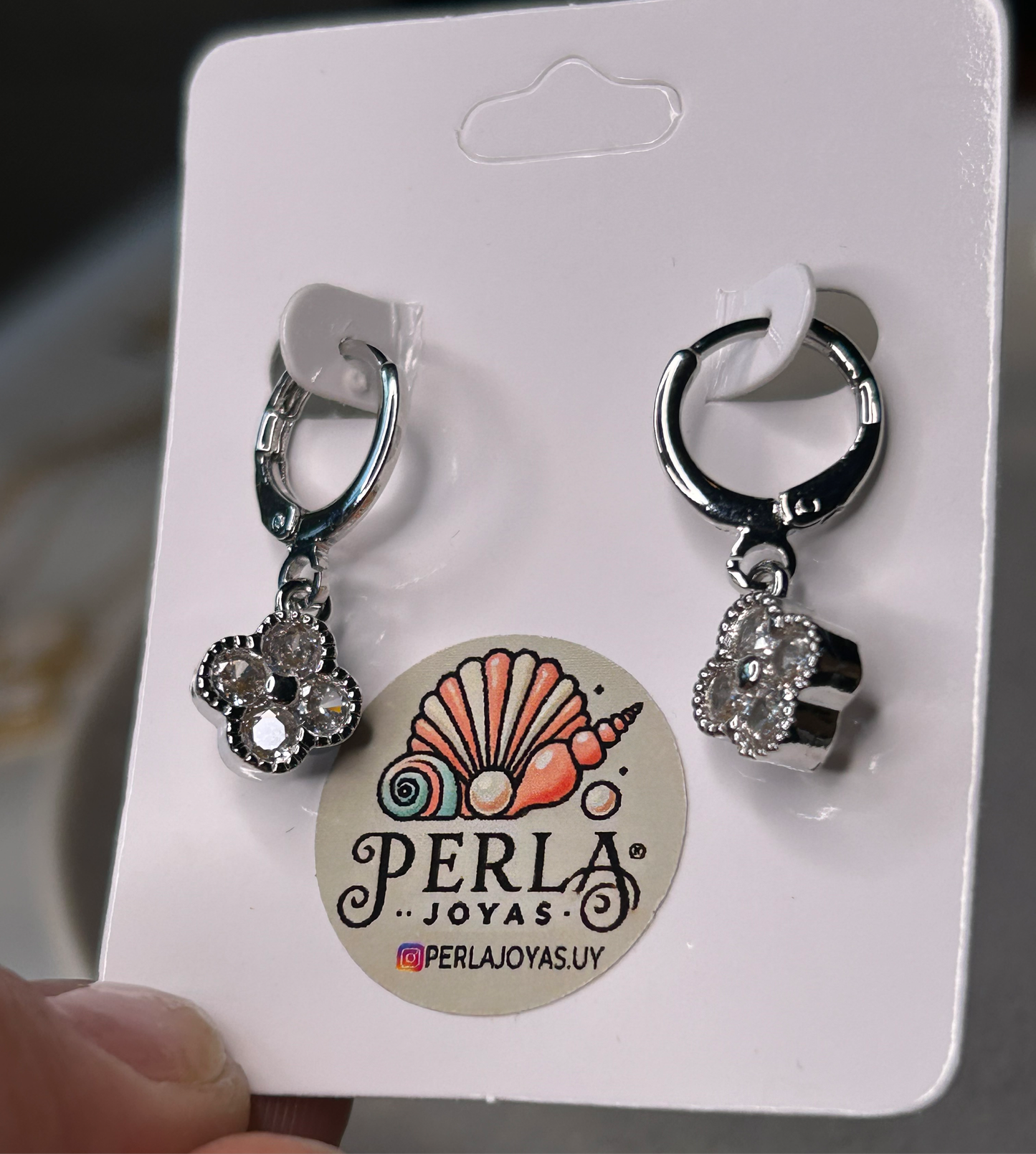 Aros Flor 4 circonias estilo VC