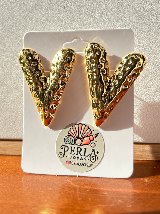 Caravanas corazón relieve