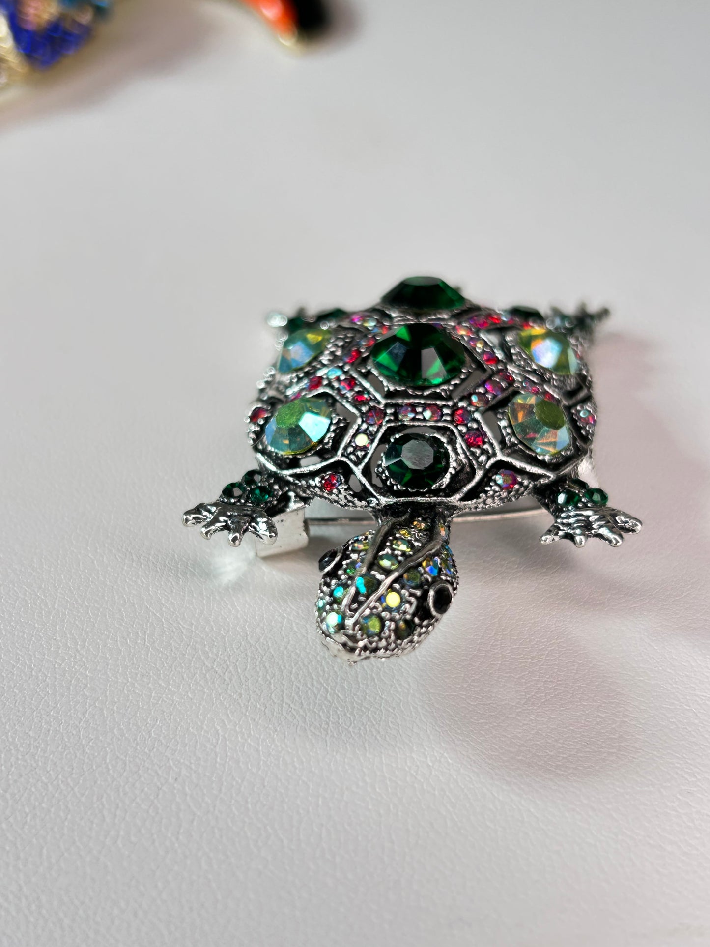 Prendedor tortuga green