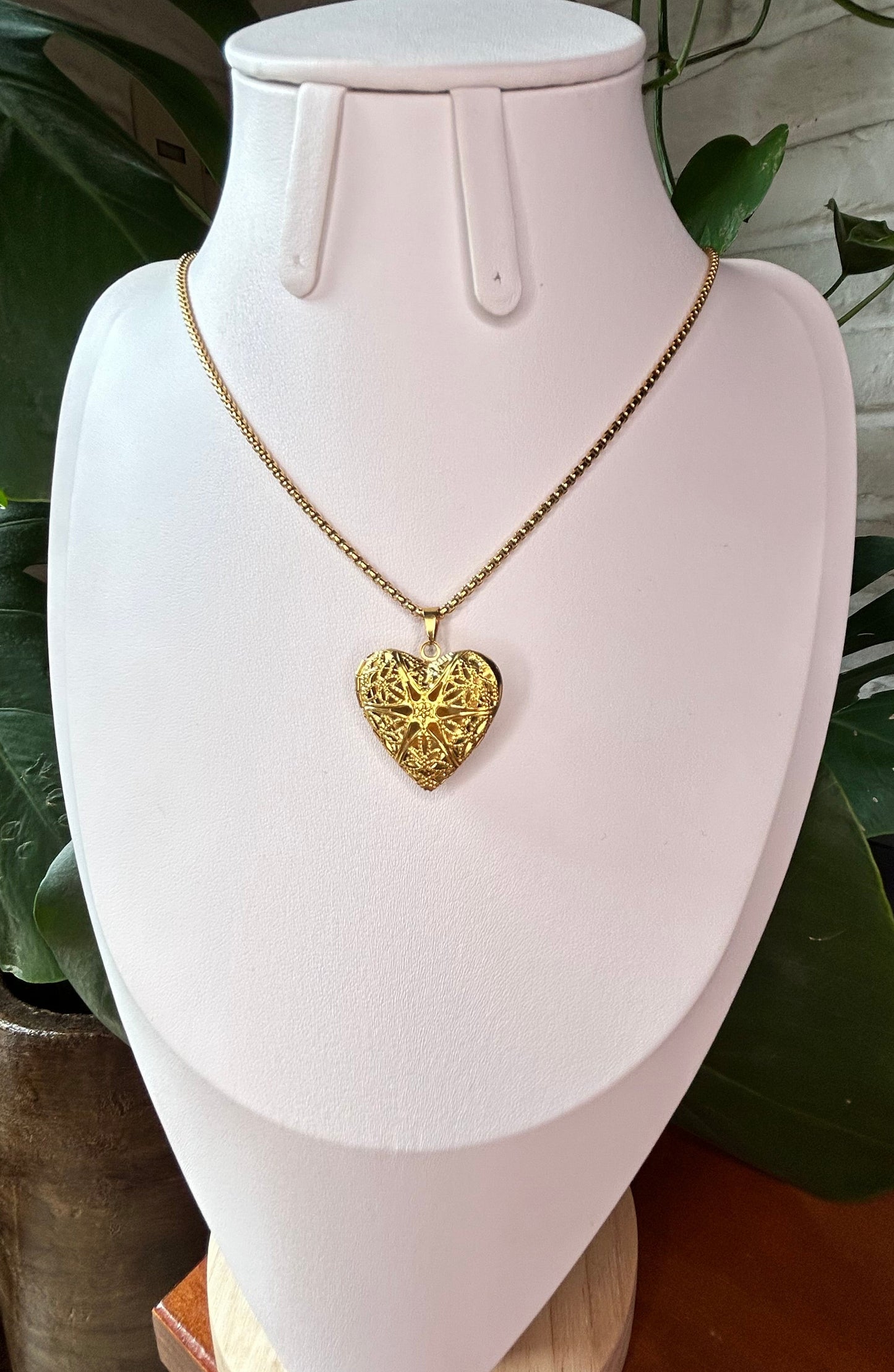 Collar Relicario dije corazón