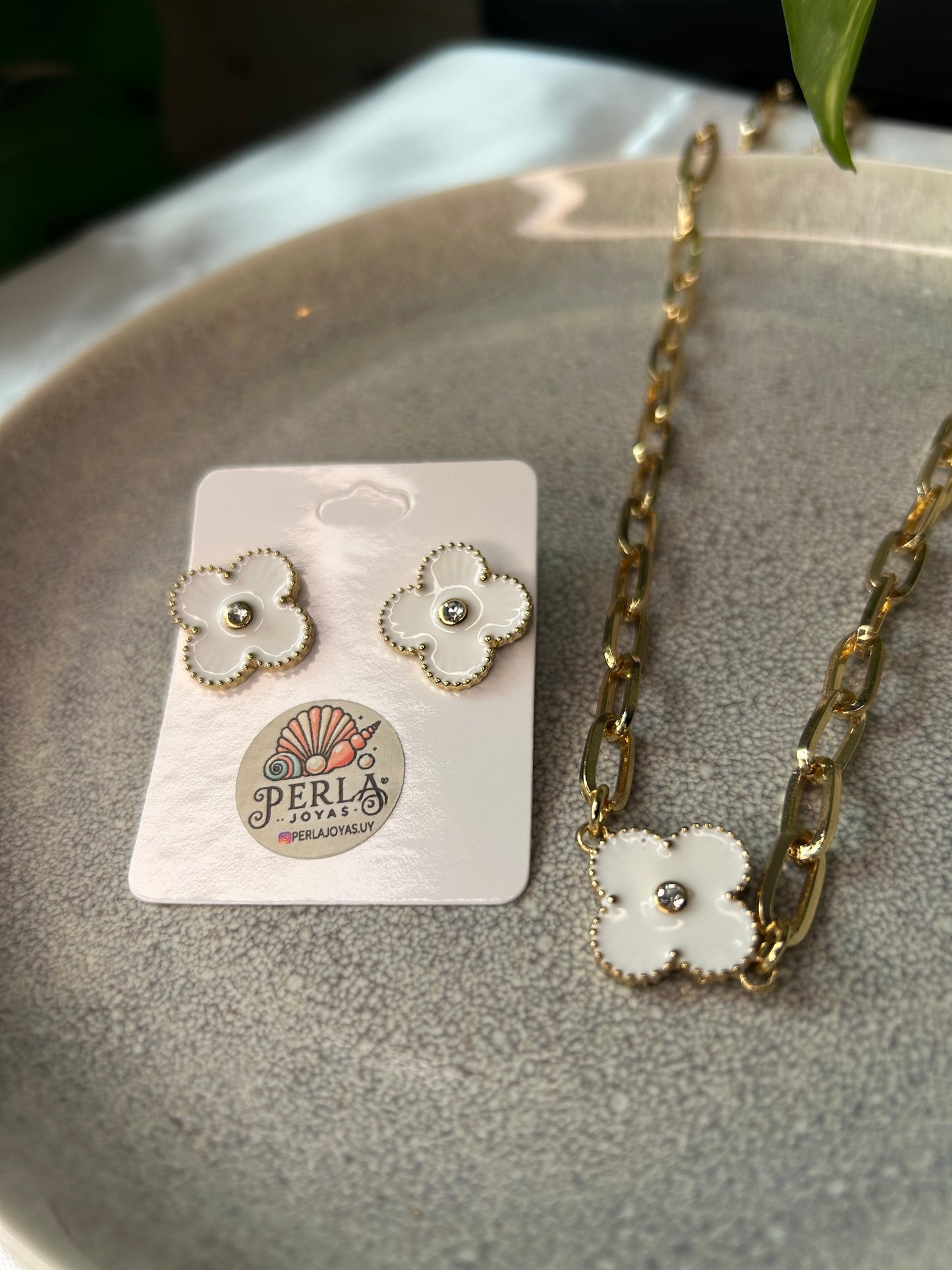 Conjunto Flor estilo VC Blanco