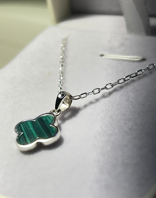 Conjunto dije flor verde