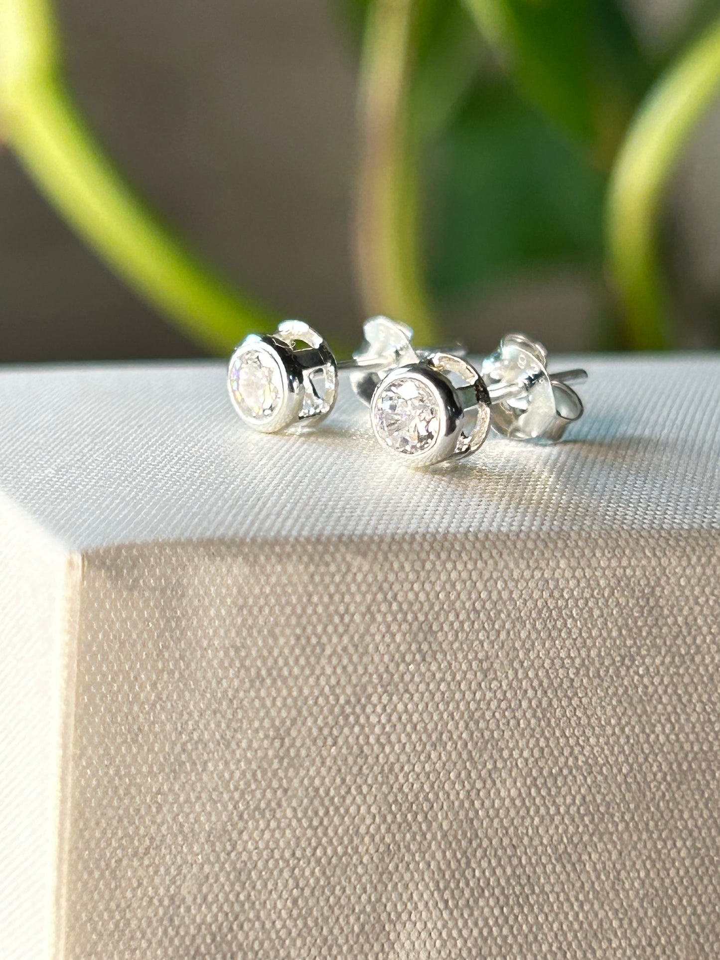 Caravanas punto de luz cristal