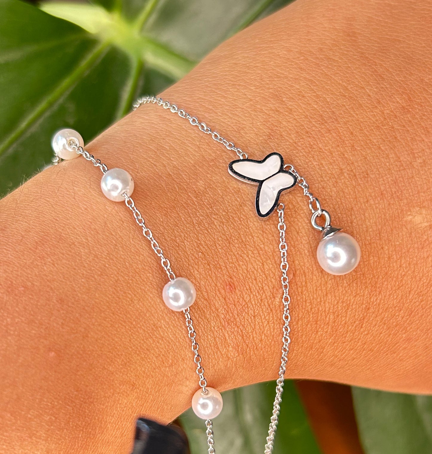 Pulsera Mariposa y perlitas