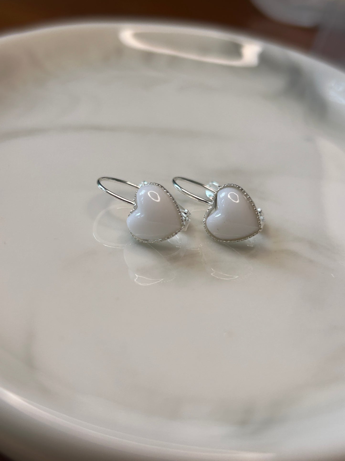 Aros corazón blanco