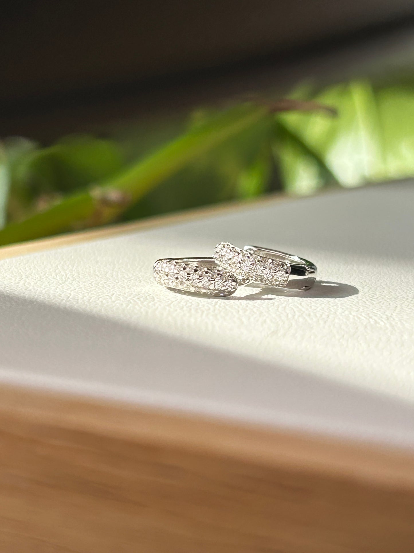 Aritos argollitas circonias dobles