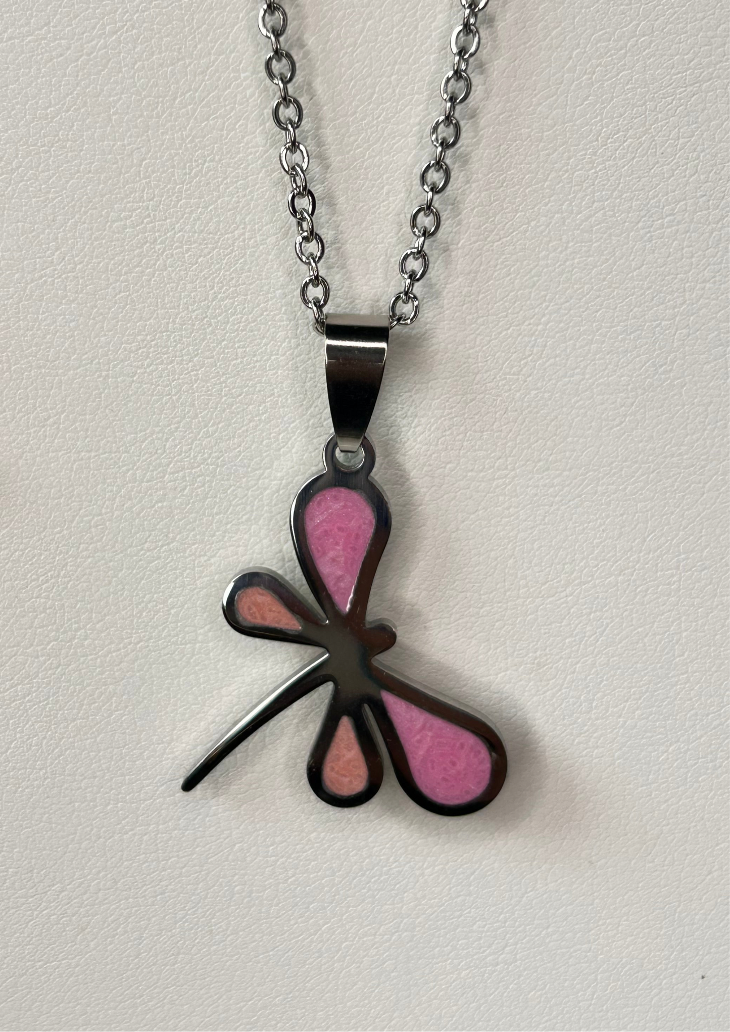 Conjunto libélula rosa