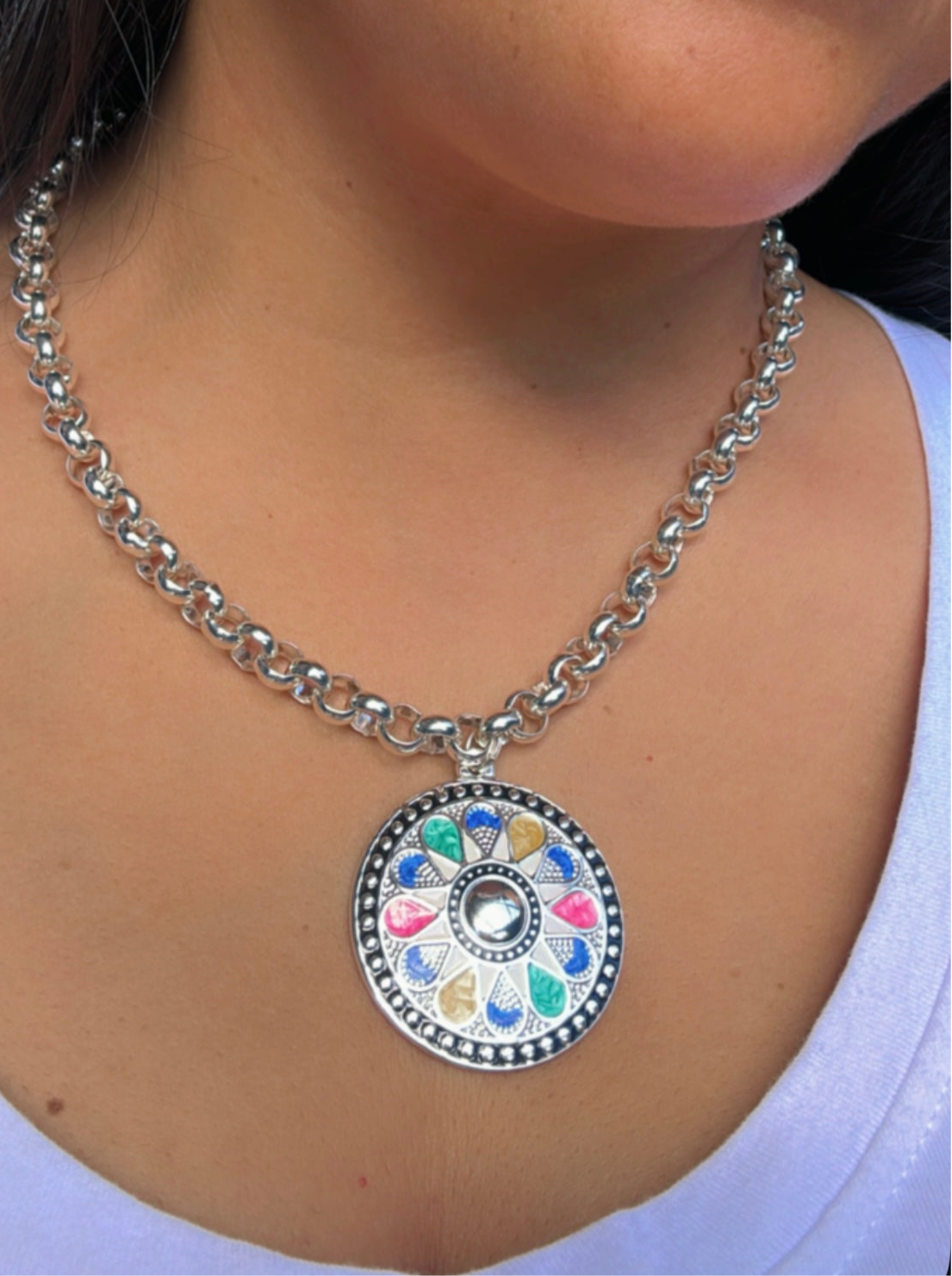 Conjunto círculo y flor resina