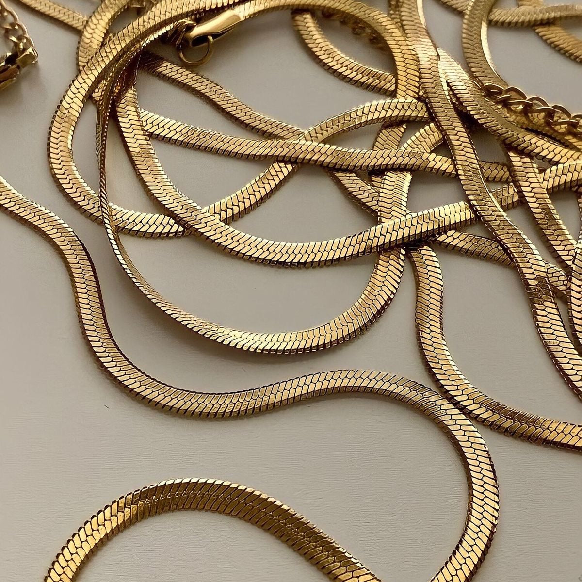 Cadena serpentina ancha