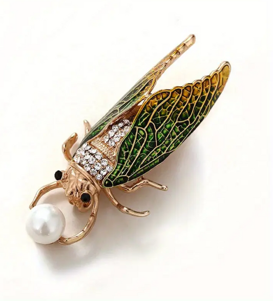 Prendedor Cigarra con Perla