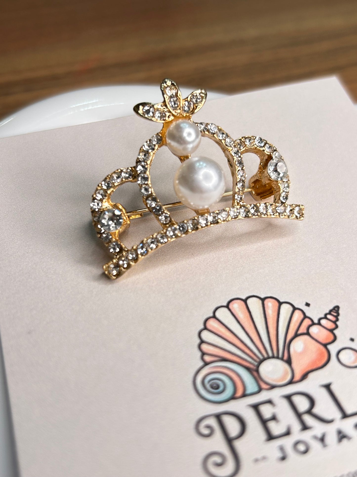 Prendedor Queen