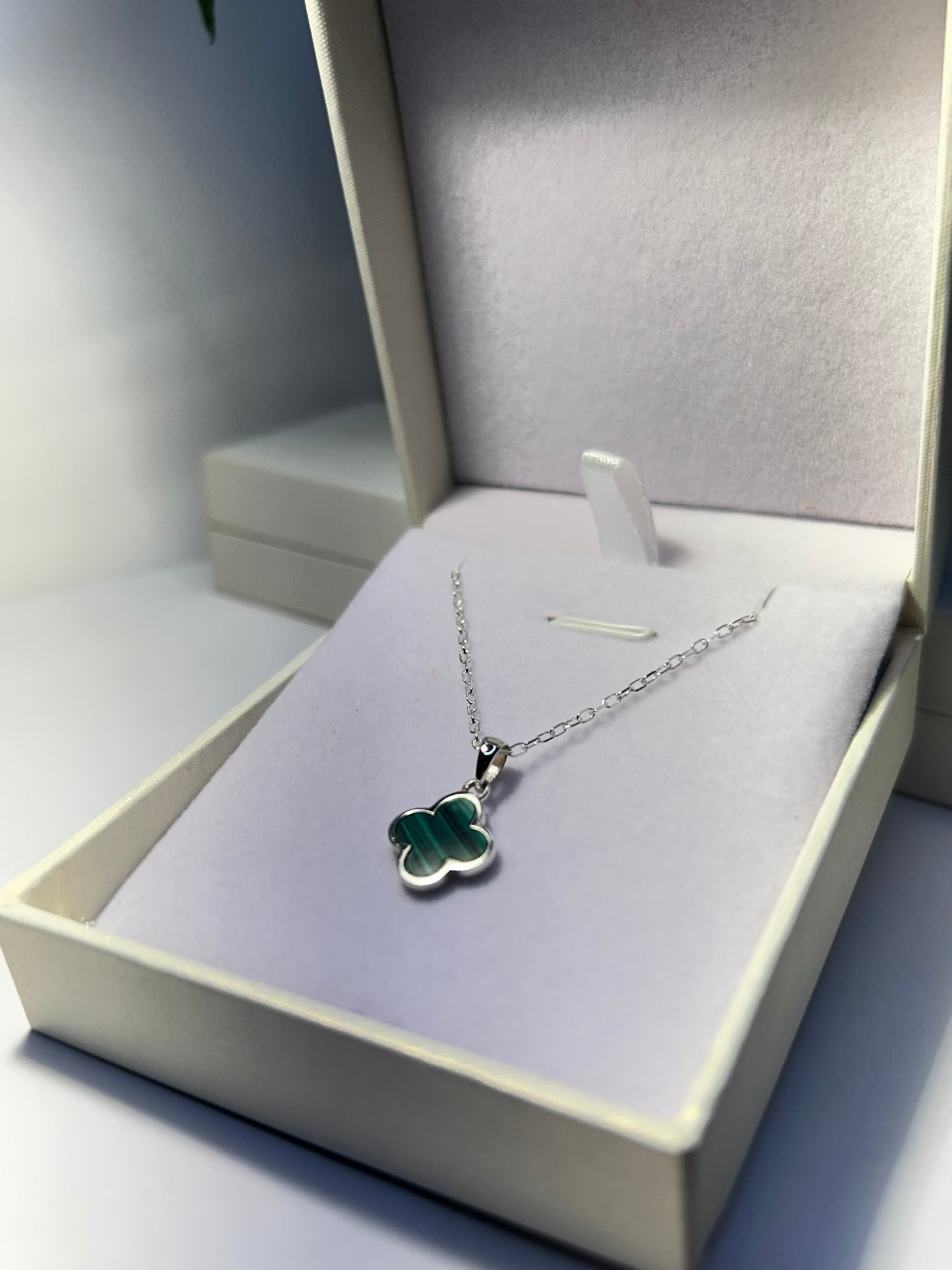 Conjunto dije flor verde