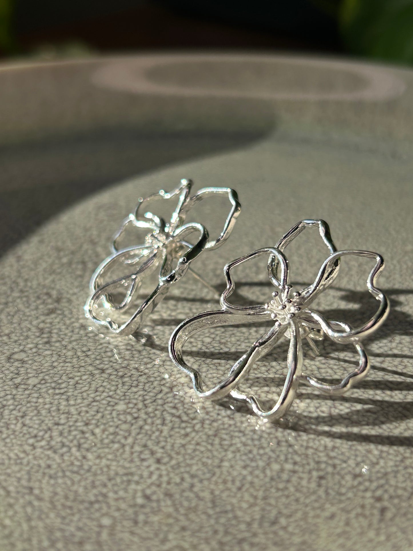 Aros grandes flor diseño