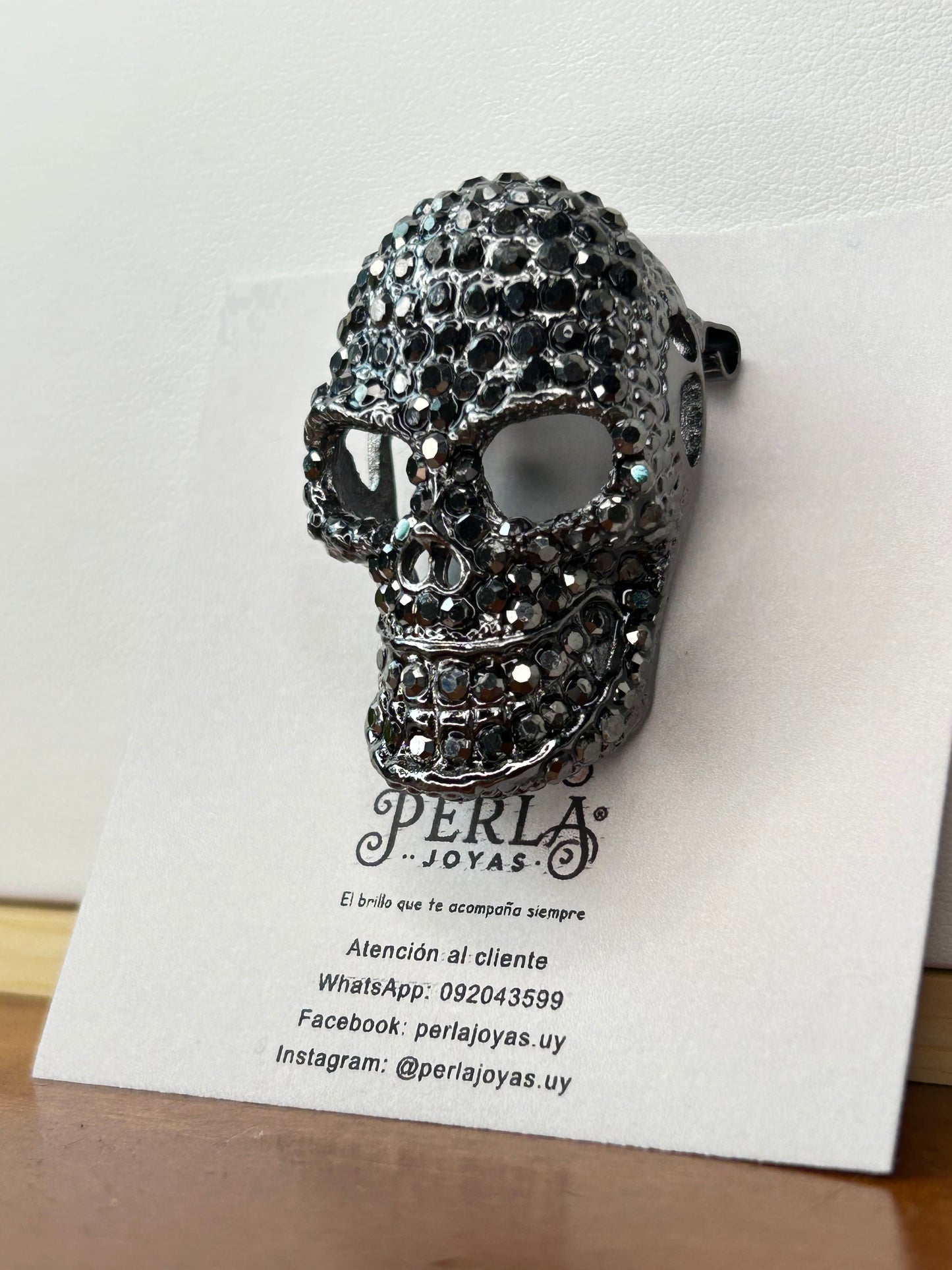 Prendedor calavera black