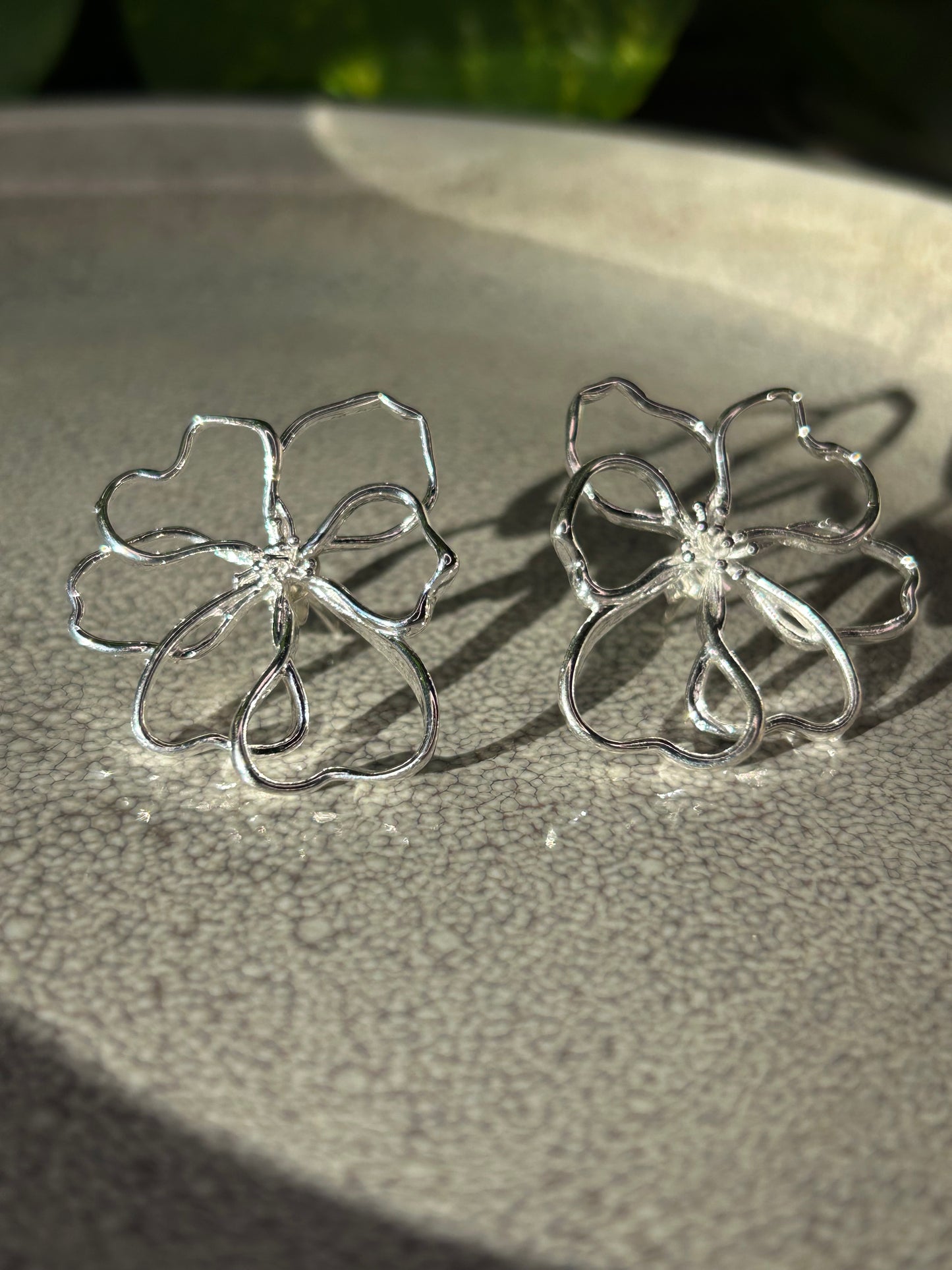 Aros grandes flor diseño