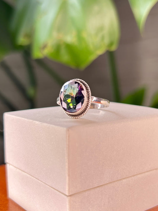 Anillo topacio místico