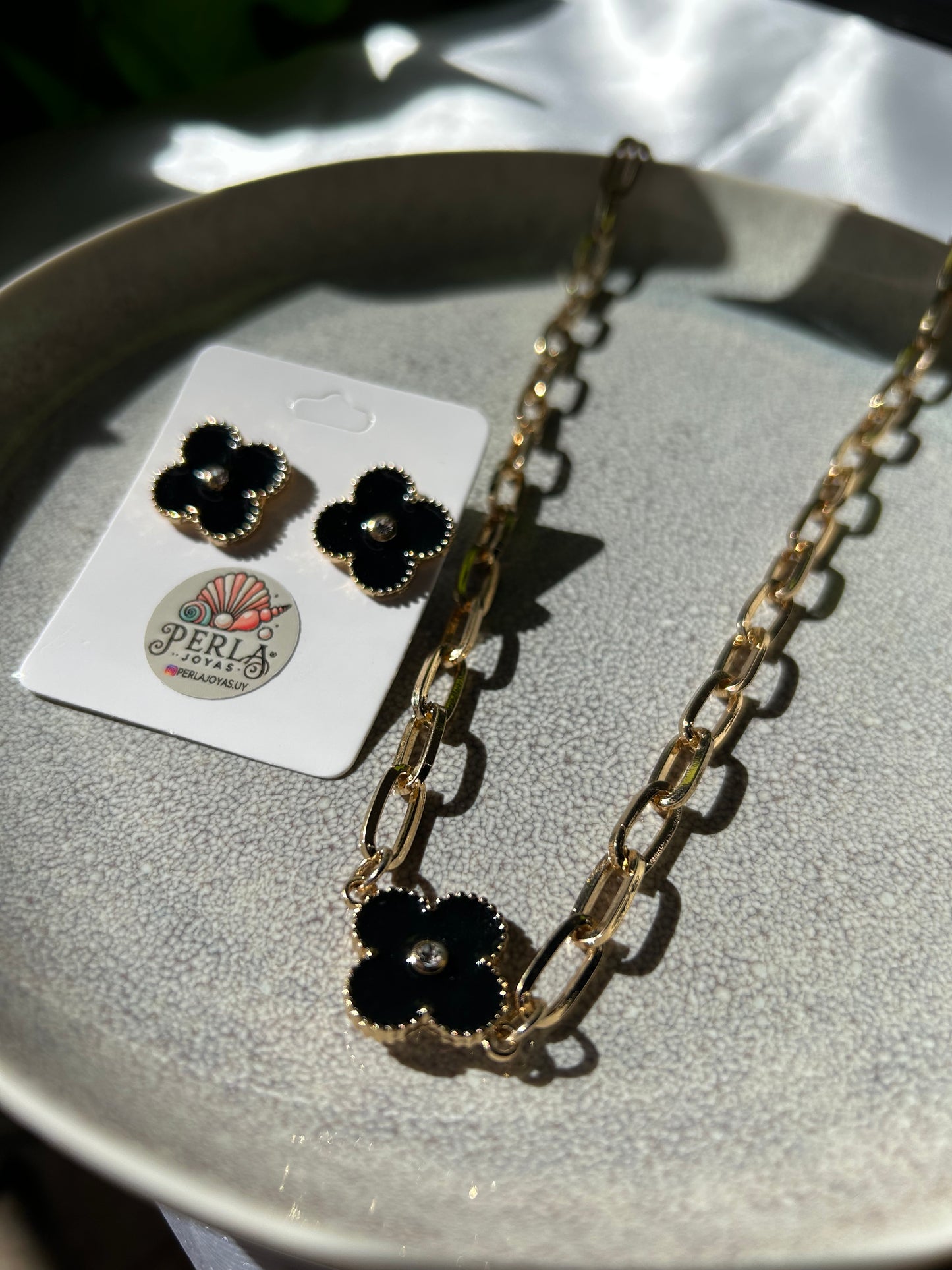 Conjunto flor estilo VC Negro