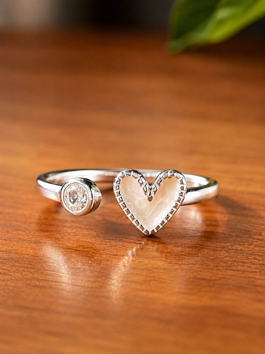 Anillo Corazón Nácar
